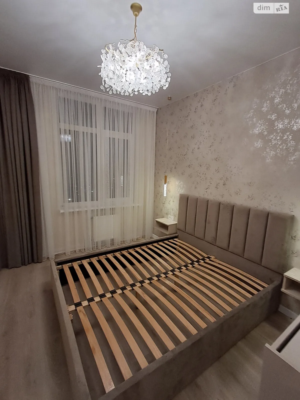 Продается 1-комнатная квартира 42 кв. м в Одессе, ул. Краснова - фото 1