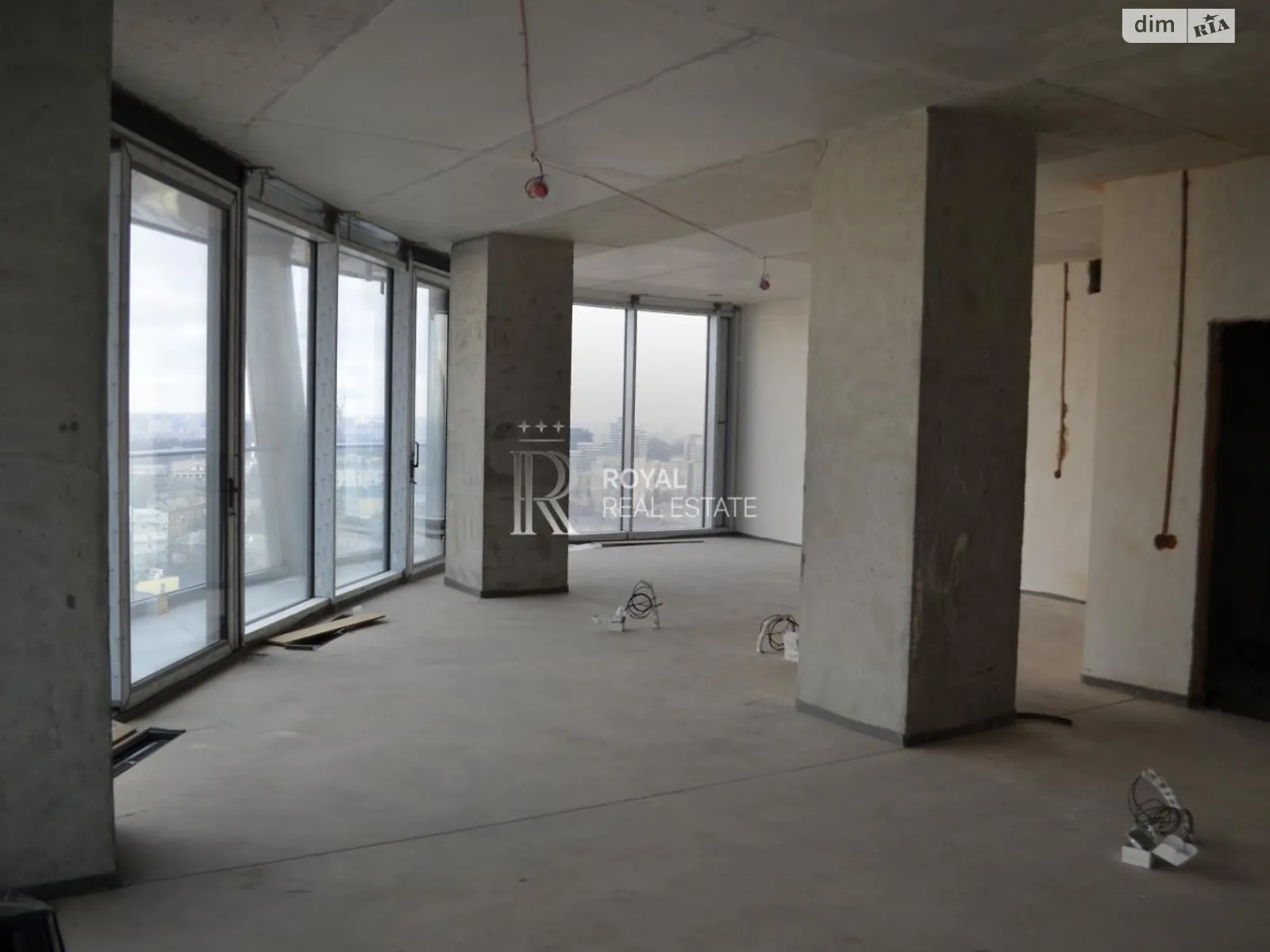 Продается 4-комнатная квартира 121.8 кв. м в Киеве, ул. Иоанна Павла II(Патриса Лумумбы), 12 - фото 1