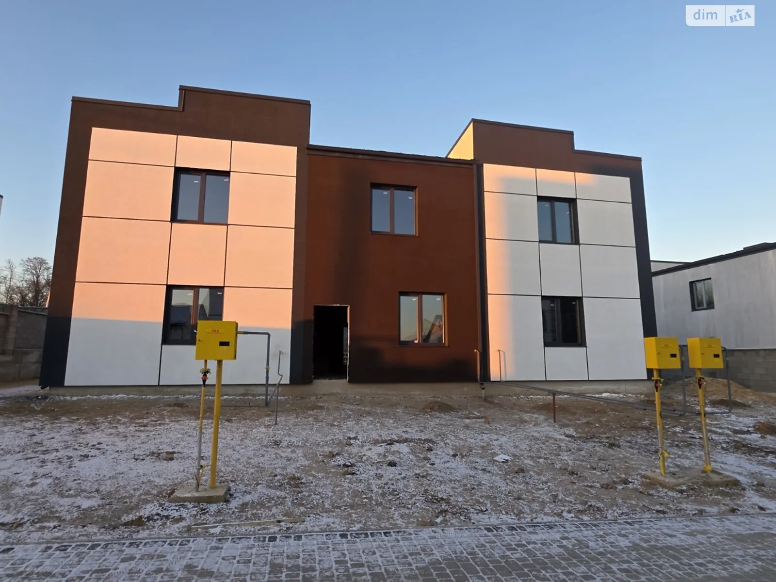 мас. Макарова Авторынок Ровно, цена: 57000 $ - фото 1