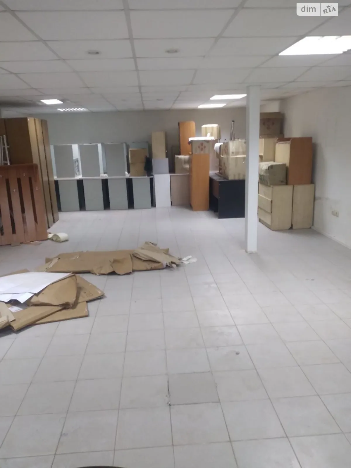 Сдается в аренду помещения свободного назначения 112.8 кв. м в 3-этажном здании, цена: 12000 грн - фото 1