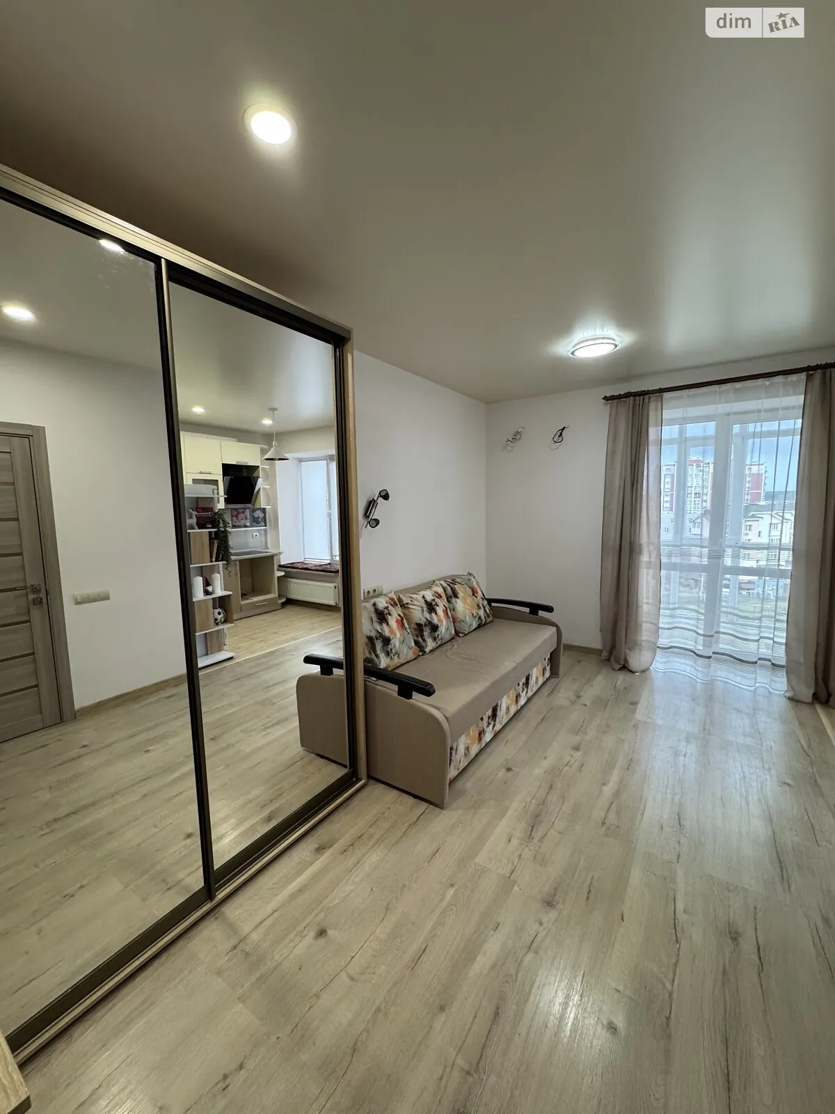 Продается 1-комнатная квартира 24.9 кв. м в Гостомеле, цена: 37500 $ - фото 1