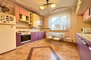 Куплю дом Львовской области