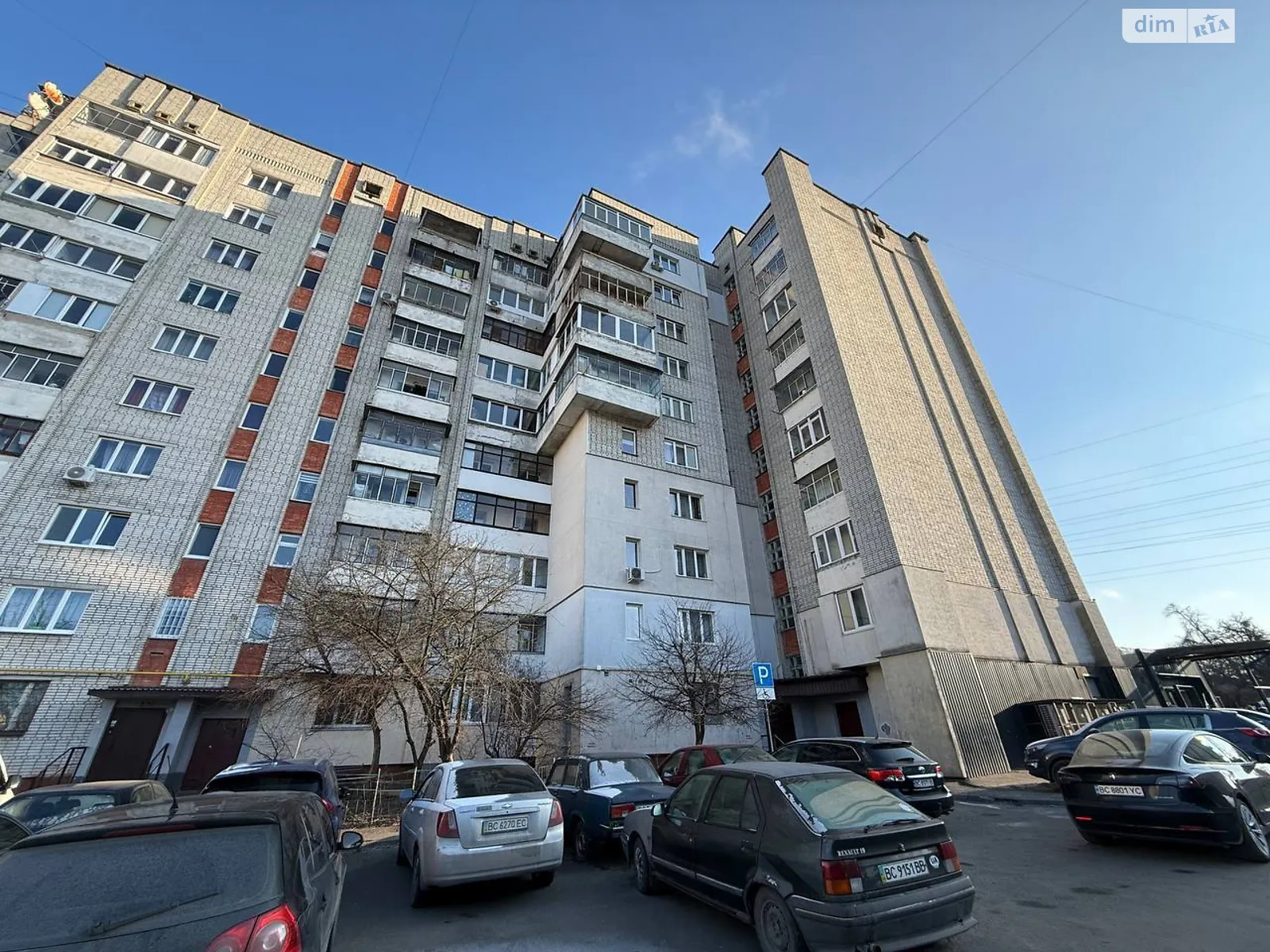 Продается 4-комнатная квартира 77 кв. м в Львове, ул. Сяйво - фото 1