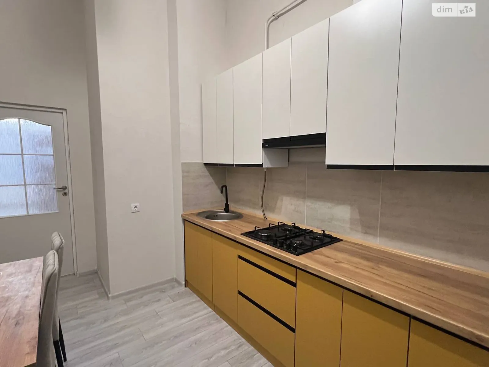 Продается 1-комнатная квартира 56.6 кв. м в Костополе, ул. Деревянная(Гвардейская) - фото 1