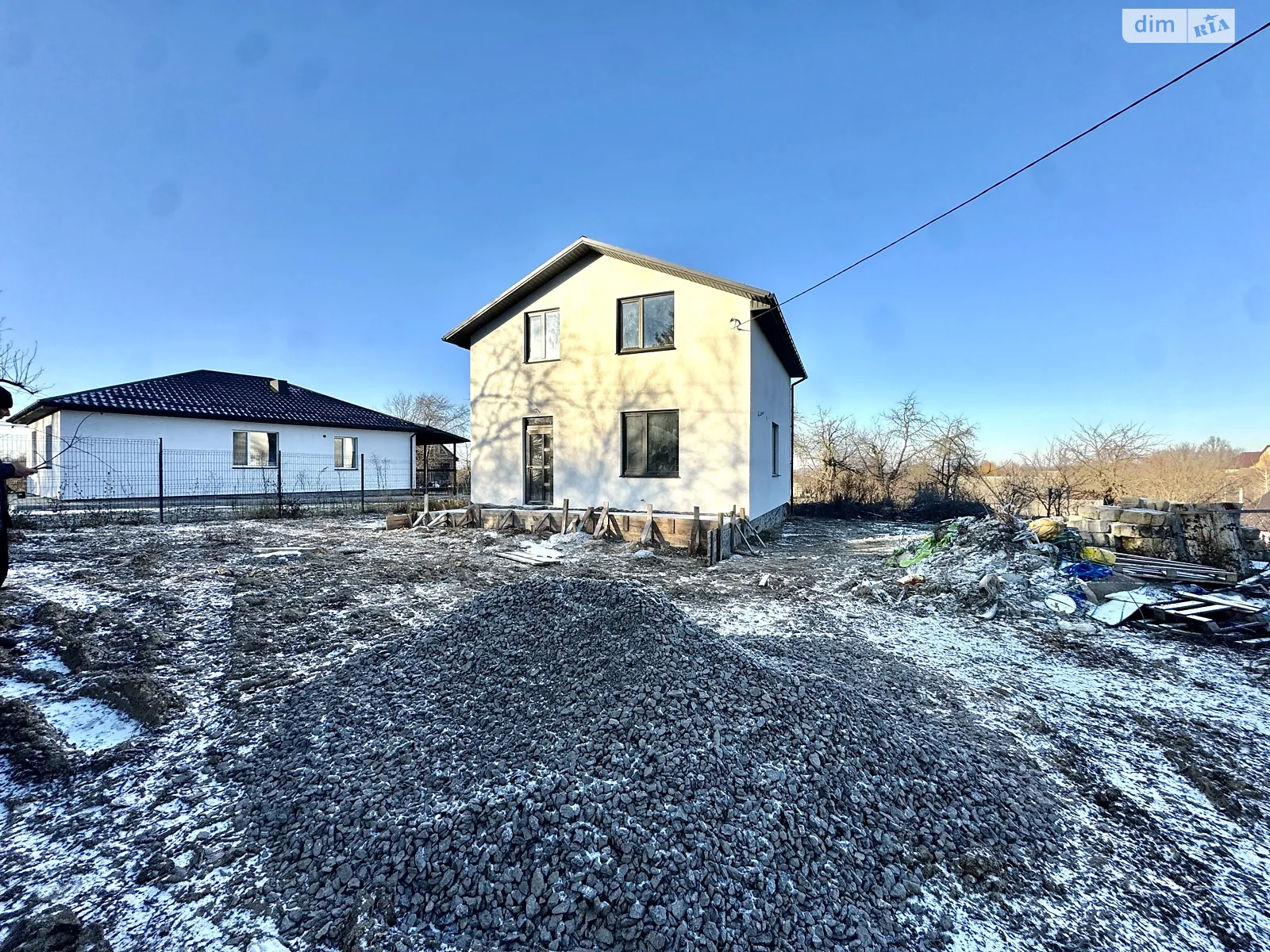 Продается дом на 2 этажа 125 кв. м с подвалом, цена: 115000 $ - фото 1