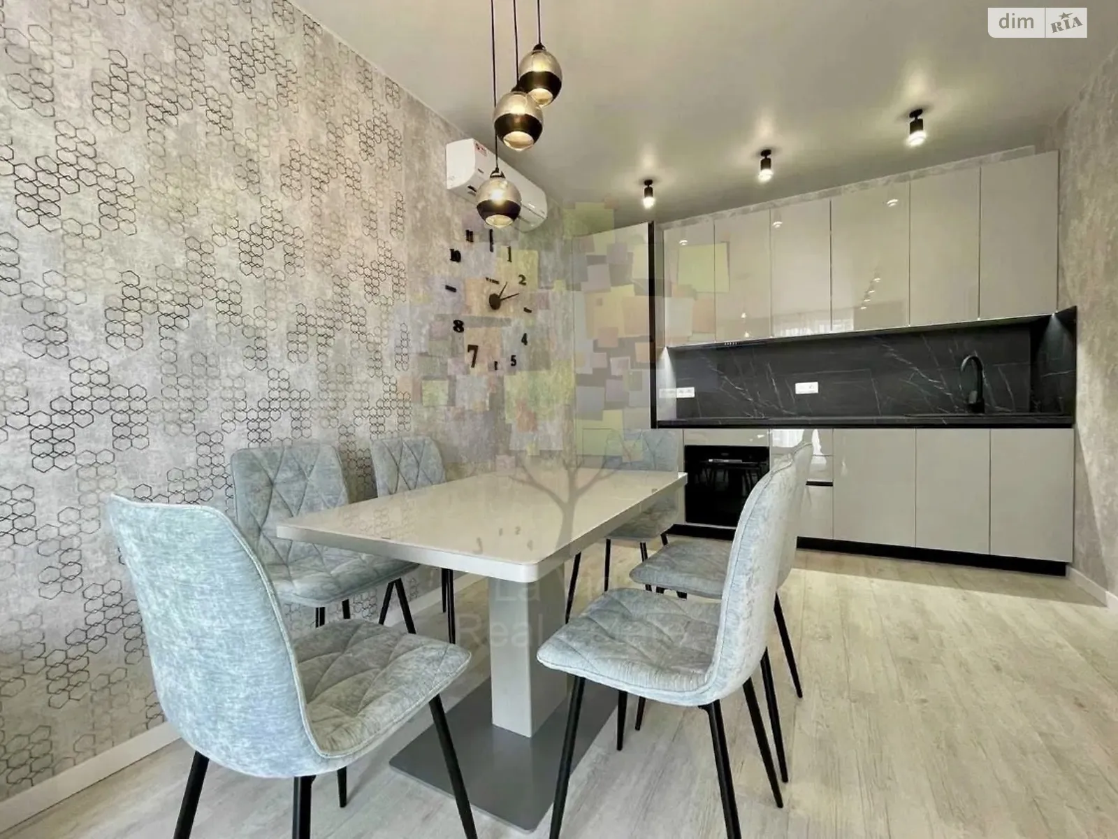 Продается 2-комнатная квартира 61.4 кв. м в Киеве, ул. Михаила Максимовича, 26В - фото 1