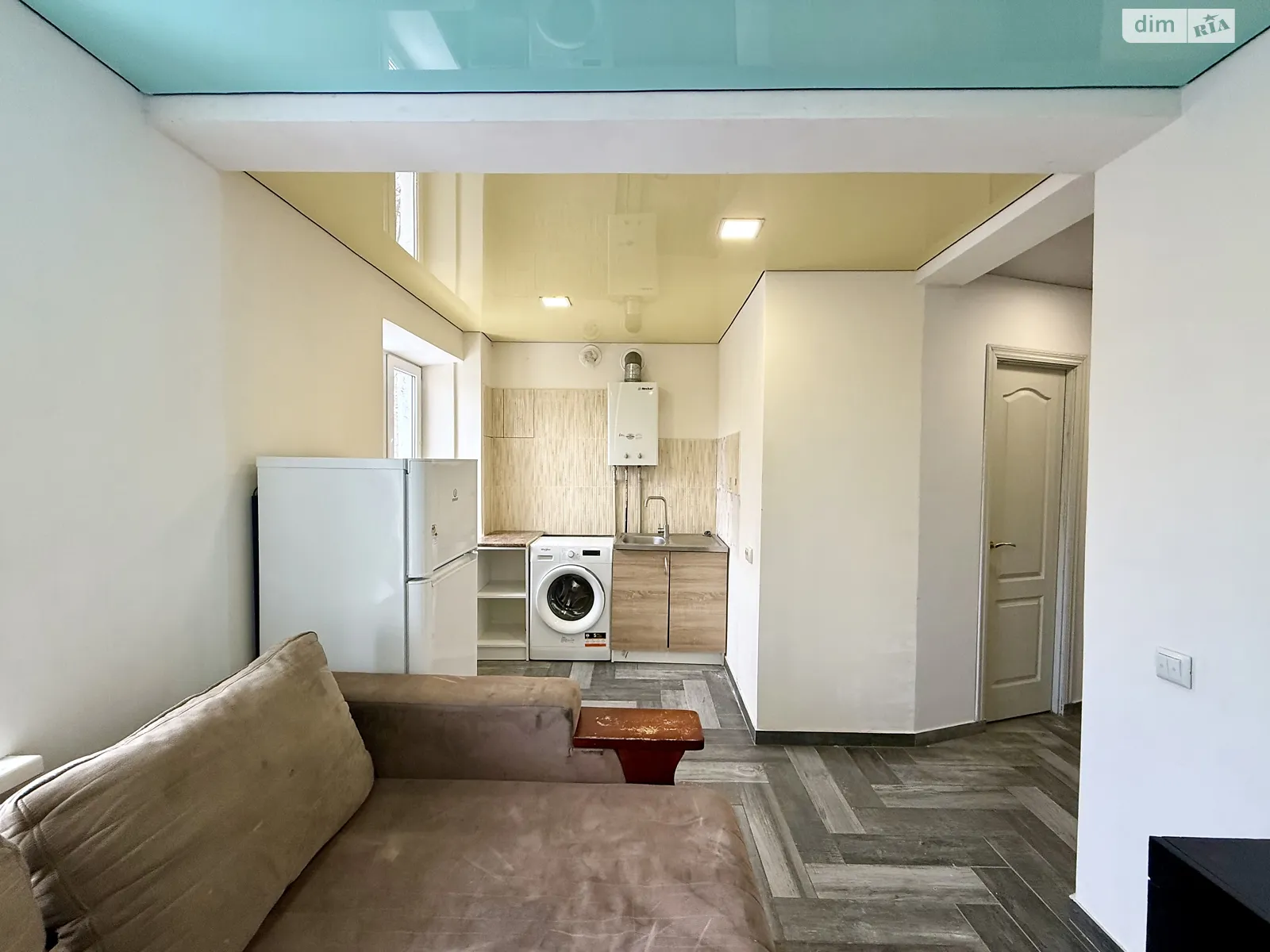 просп. Соборный, 152А Александровский (Жовтневый) Запорожье - фото 1