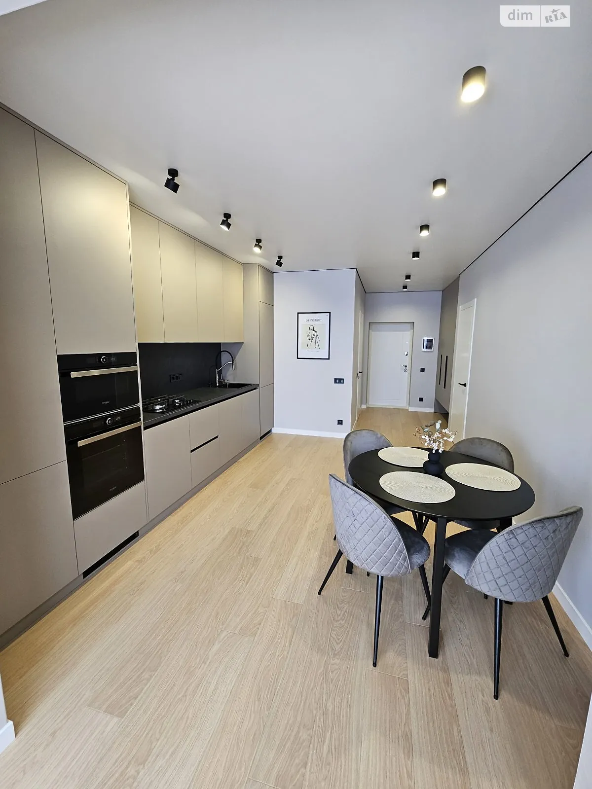 Сдается в аренду 1-комнатная квартира 51.7 кв. м в Хмельницком, ул. Проскуровского Подполья, 201 - фото 1