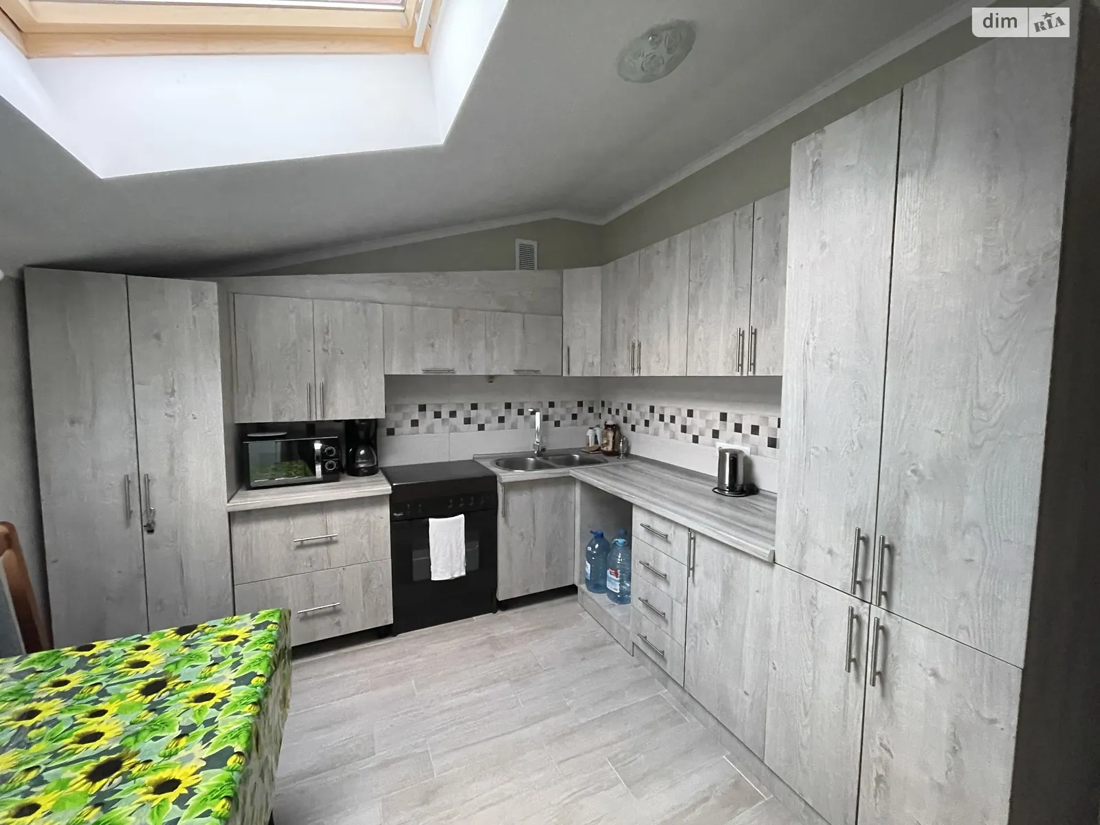 Продается 2-комнатная квартира 66.3 кв. м в Зарванцах, ул. Одесская, 3 корпус 5 - фото 1