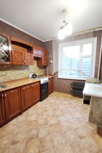 Долгосрочная аренда квартиры, Винница, р‑н. Тяжилов, Левка Лукьяненко (Ватутина) улица