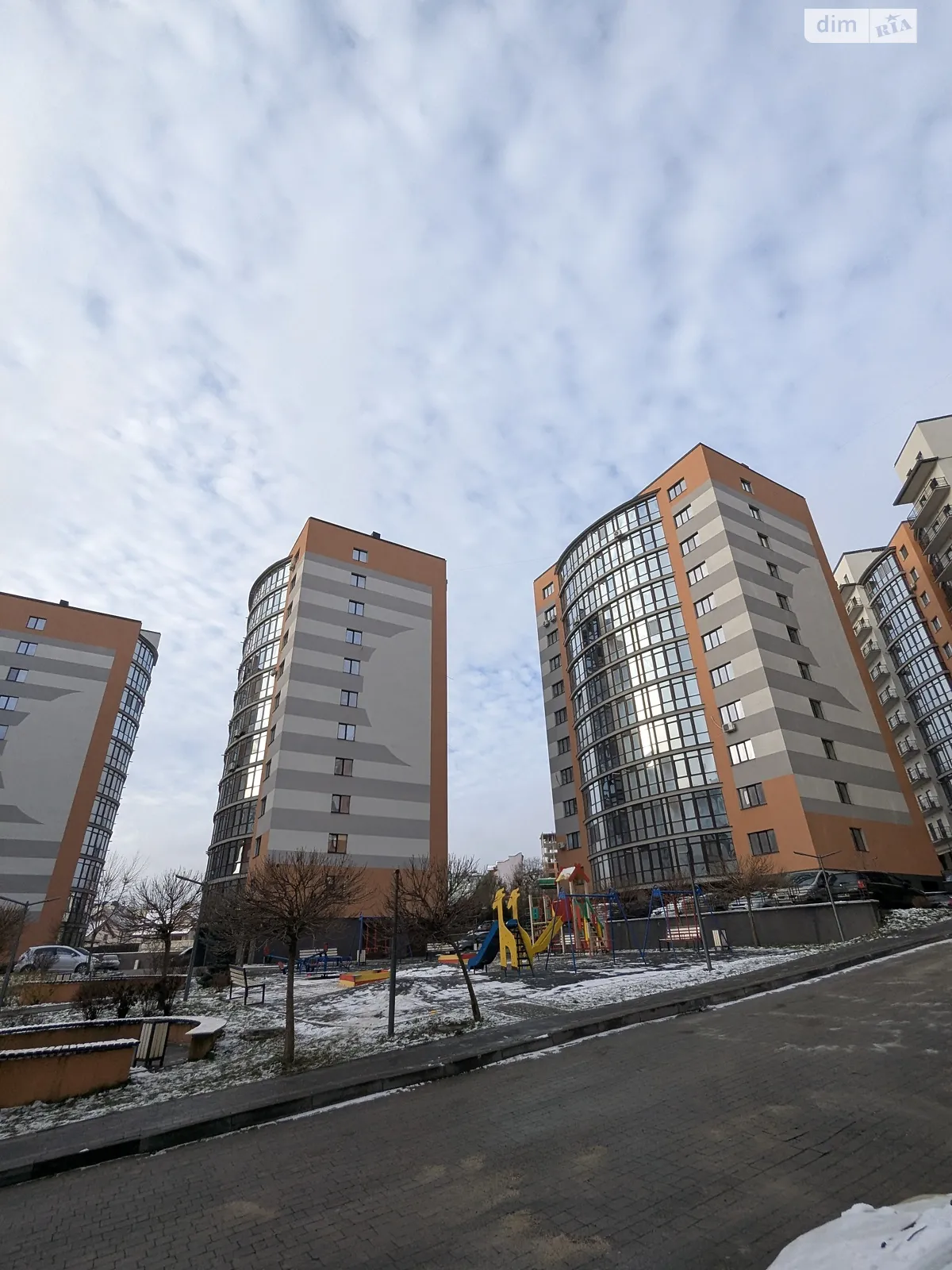 Продается 3-комнатная квартира 89 кв. м в Ивано-Франковске, Калушское шоссе, 3/11 - фото 1