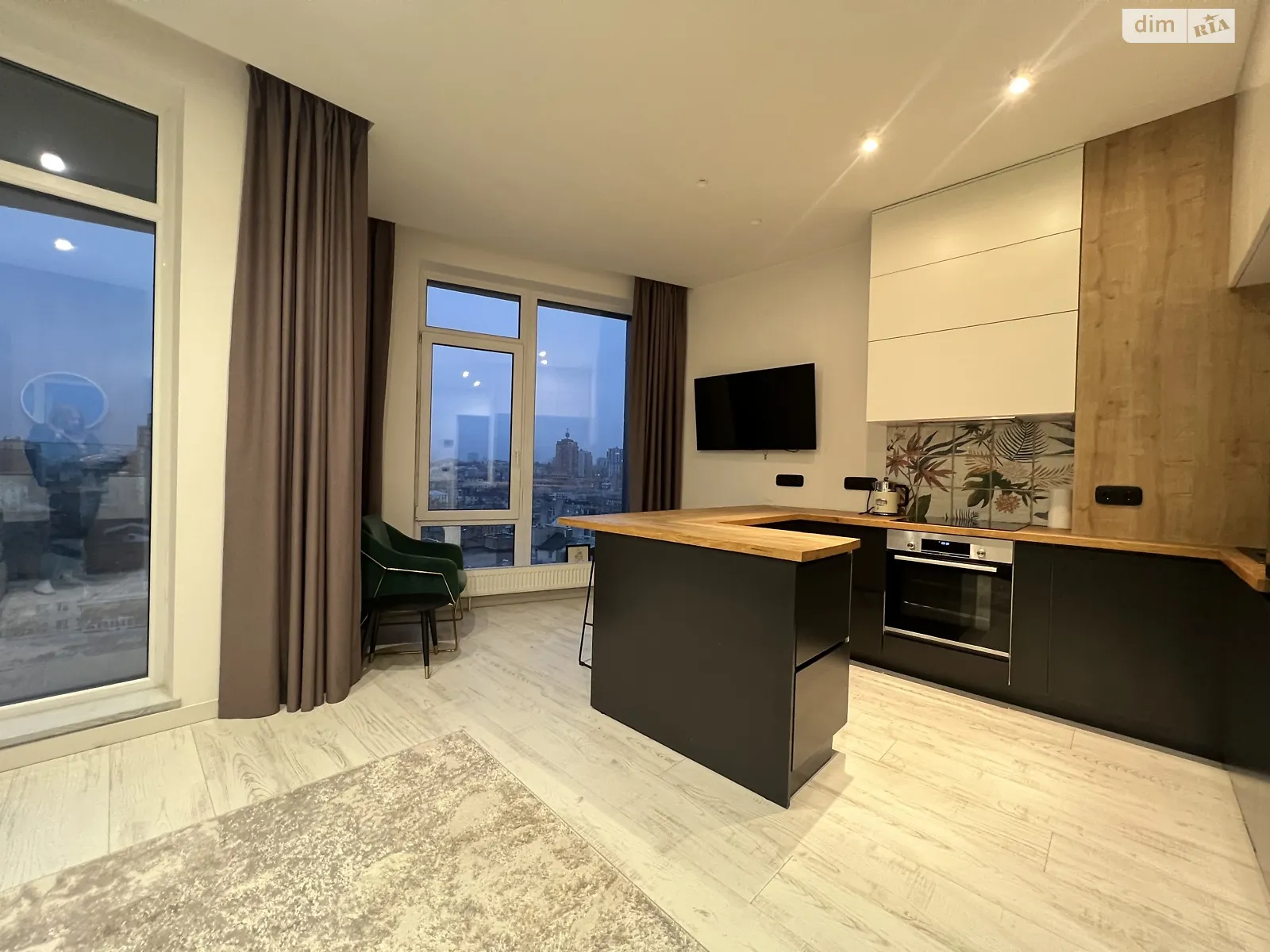 Продается 1-комнатная квартира 39 кв. м в Киеве, пер. Варязкий(Бехтеревский), 44А - фото 1