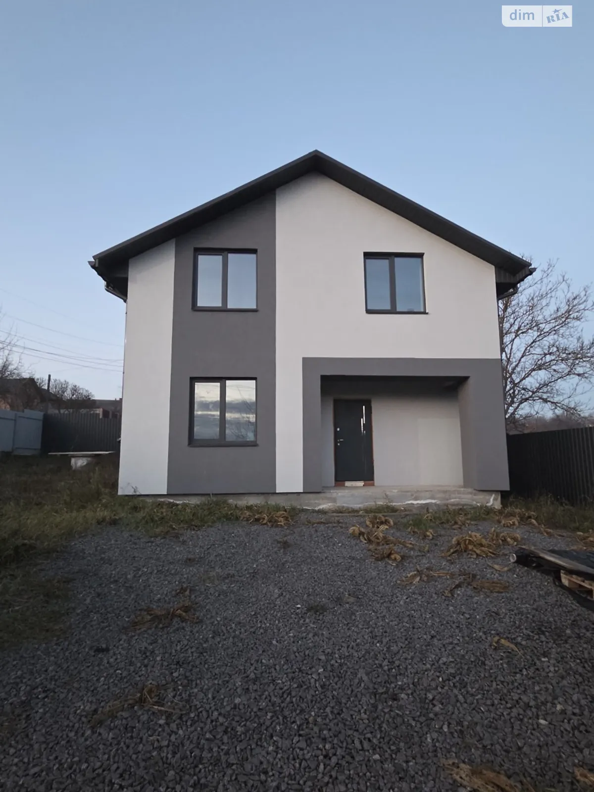 Продается дом на 2 этажа 112 кв. м с баней/сауной, цена: 82000 $ - фото 1