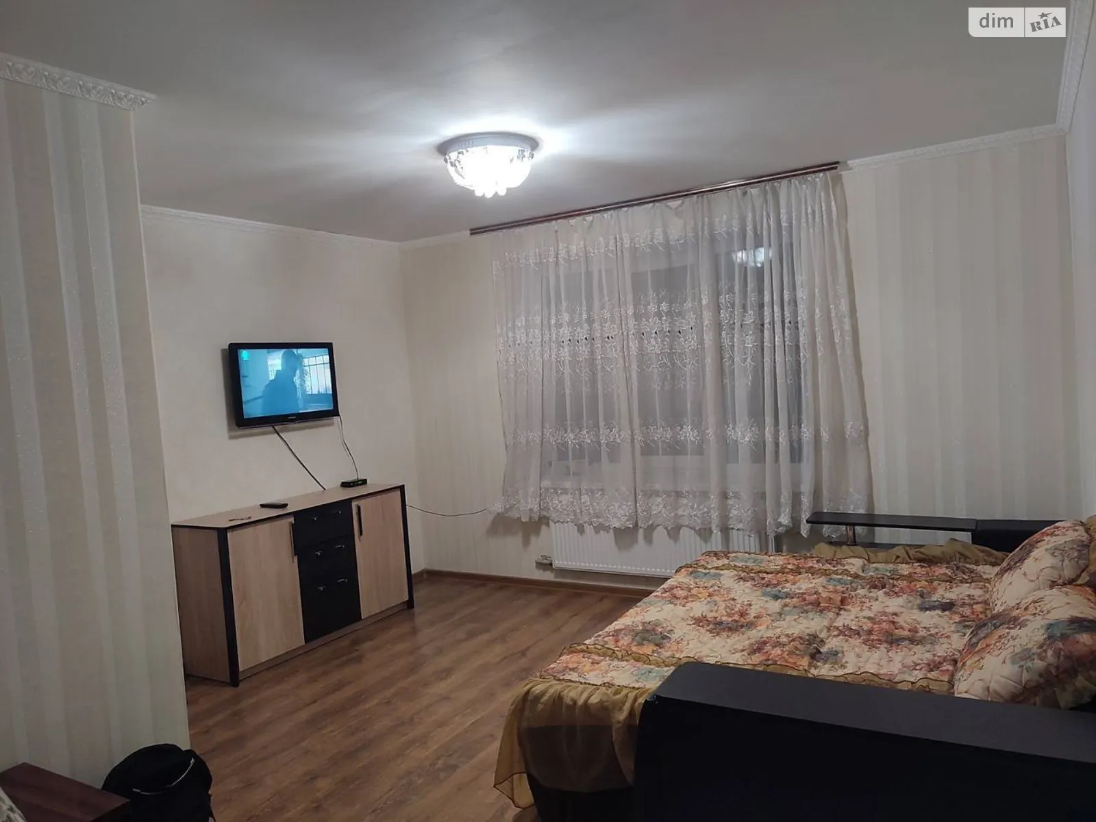 Сдается в аренду 1-комнатная квартира 45 кв. м в Хмельницком, ул. Кармелюка, 5/3 - фото 1