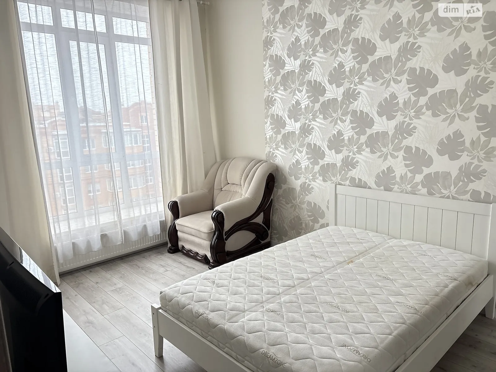 Сдается в аренду 1-комнатная квартира 40.3 кв. м в, цена: 15500 грн - фото 1