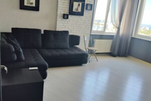 Сниму квартиру в Одессе долгосрочно