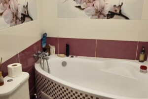 Продаж квартири, Вінниця, р‑н. Старе місто, Отамана Сітка вулиця, буд. 5