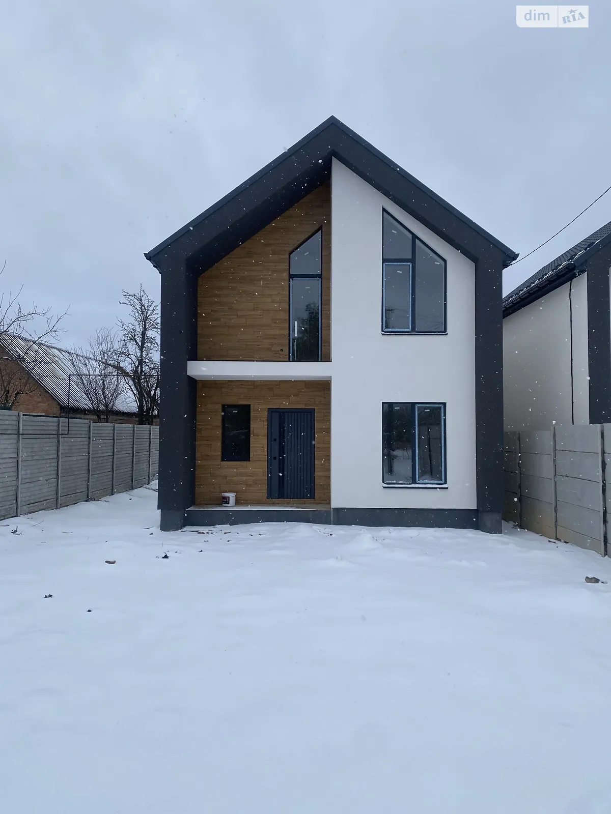 Продается дом на 2 этажа 115 кв. м с подвалом, цена: 100000 $ - фото 1