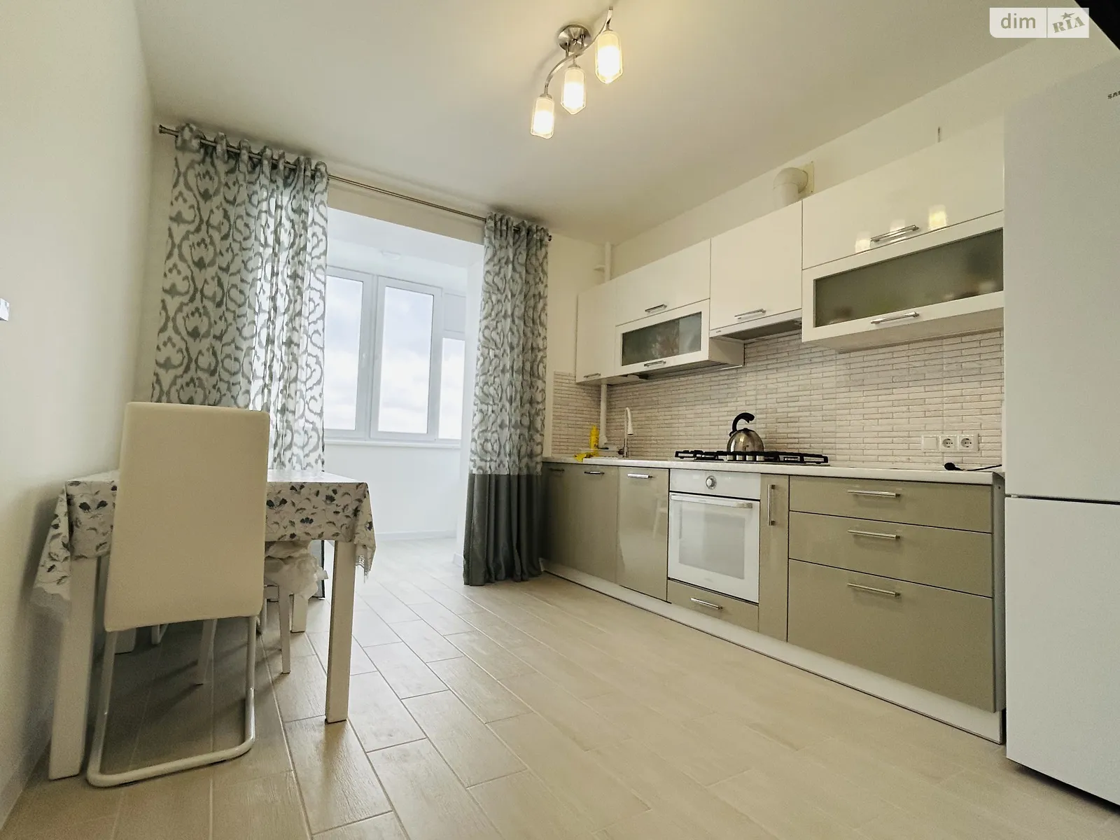 Продается 1-комнатная квартира 45 кв. м в Виннице, ул. Академика Янгеля - фото 1