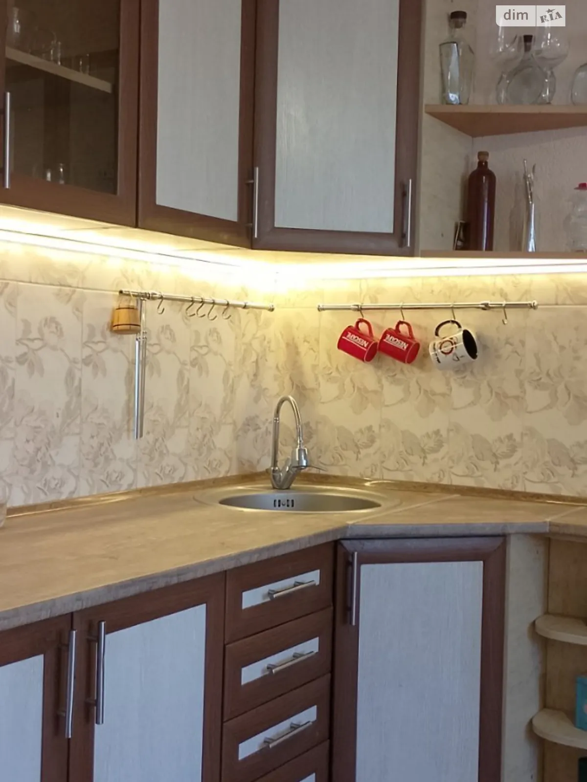 Сдается в аренду 1-комнатная квартира 55 кв. м в Киеве, ул. Ревуцкого, 54А - фото 1