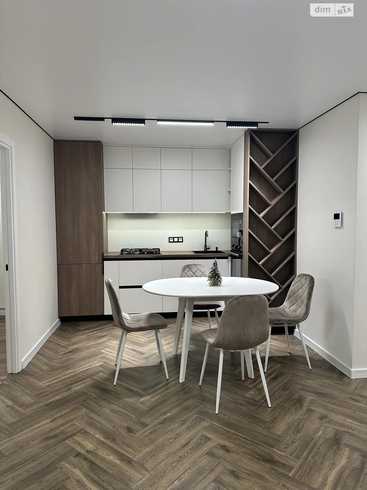 2-комнатная квартира 59 кв. м в Тернополе, ул. Смакулы - фото 1