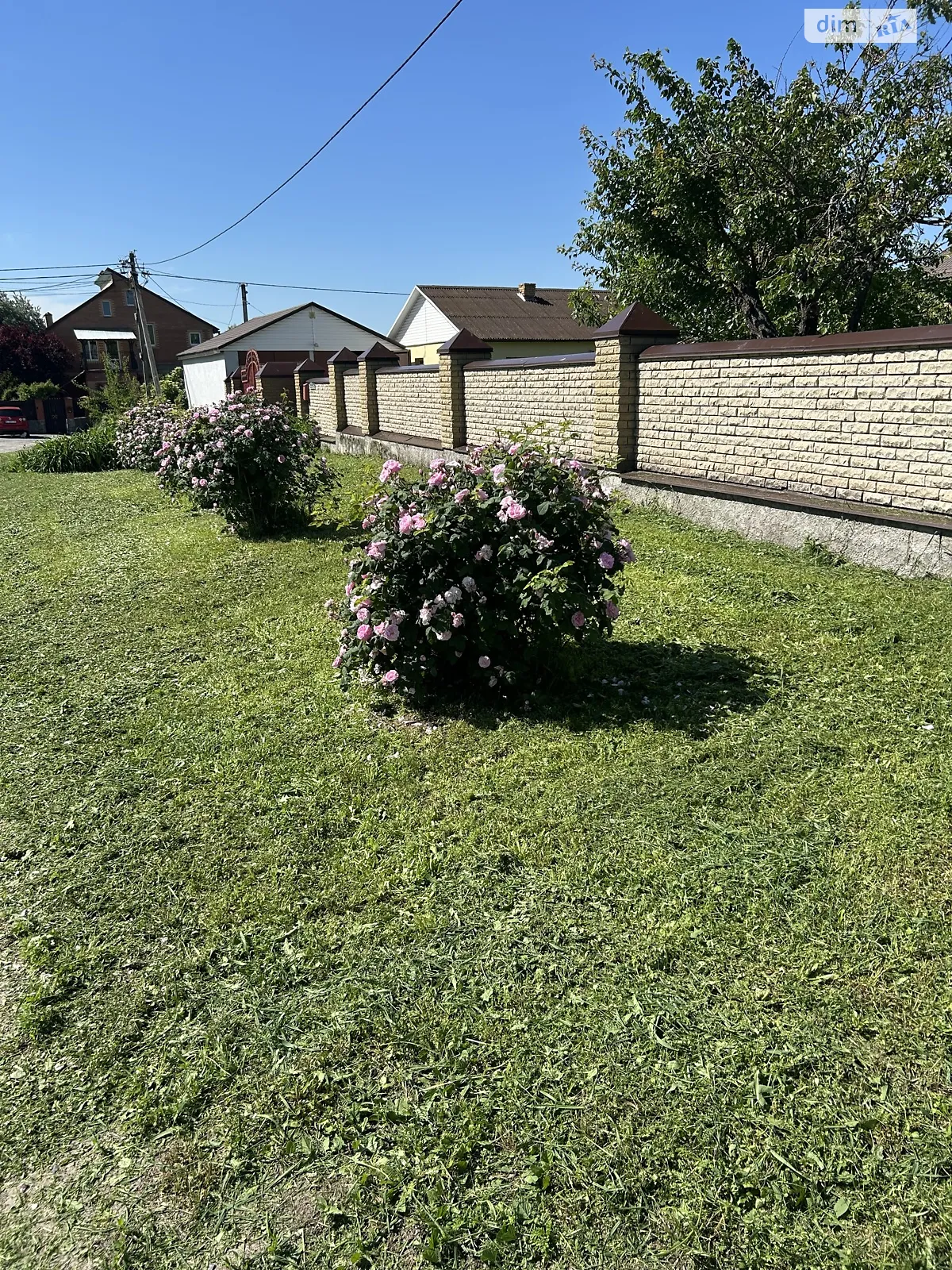 Продается дом на 2 этажа 175 кв. м с подвалом, цена: 175000 $ - фото 1