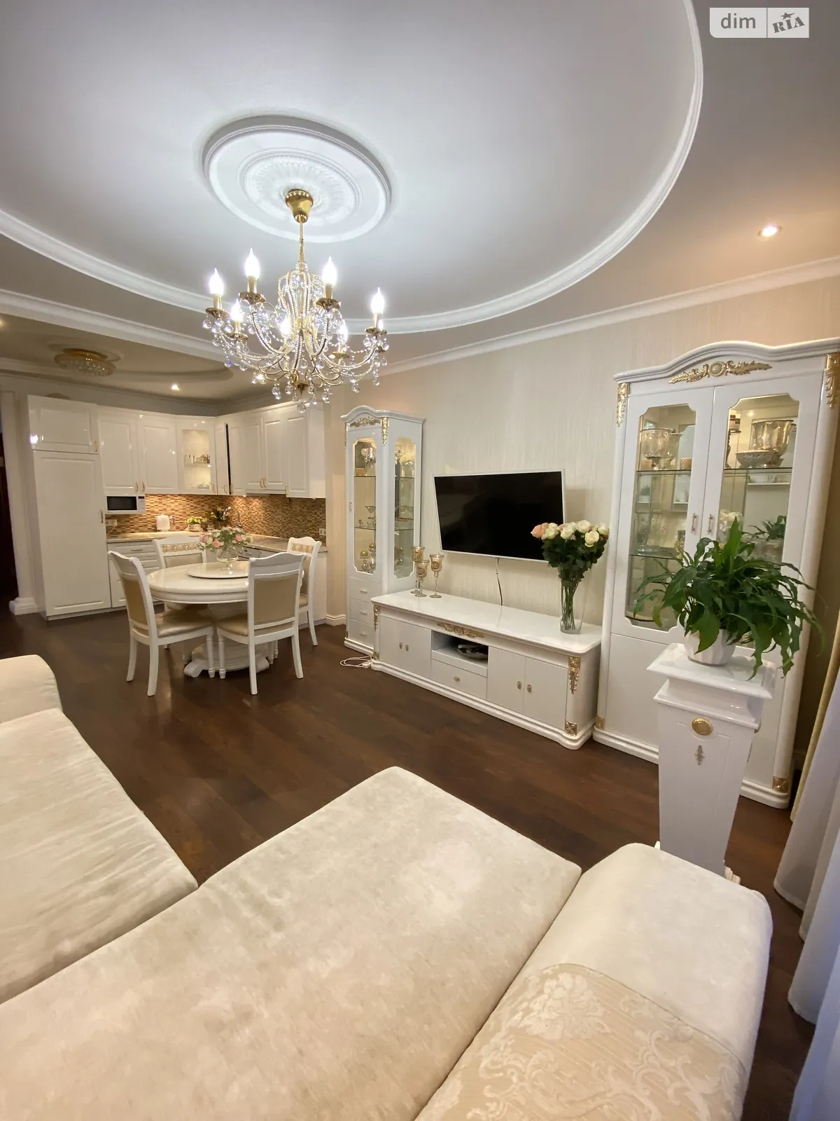 Сдается в аренду 1-комнатная квартира 55 кв. м в Киеве, ул. Голосеевская, 13 - фото 1