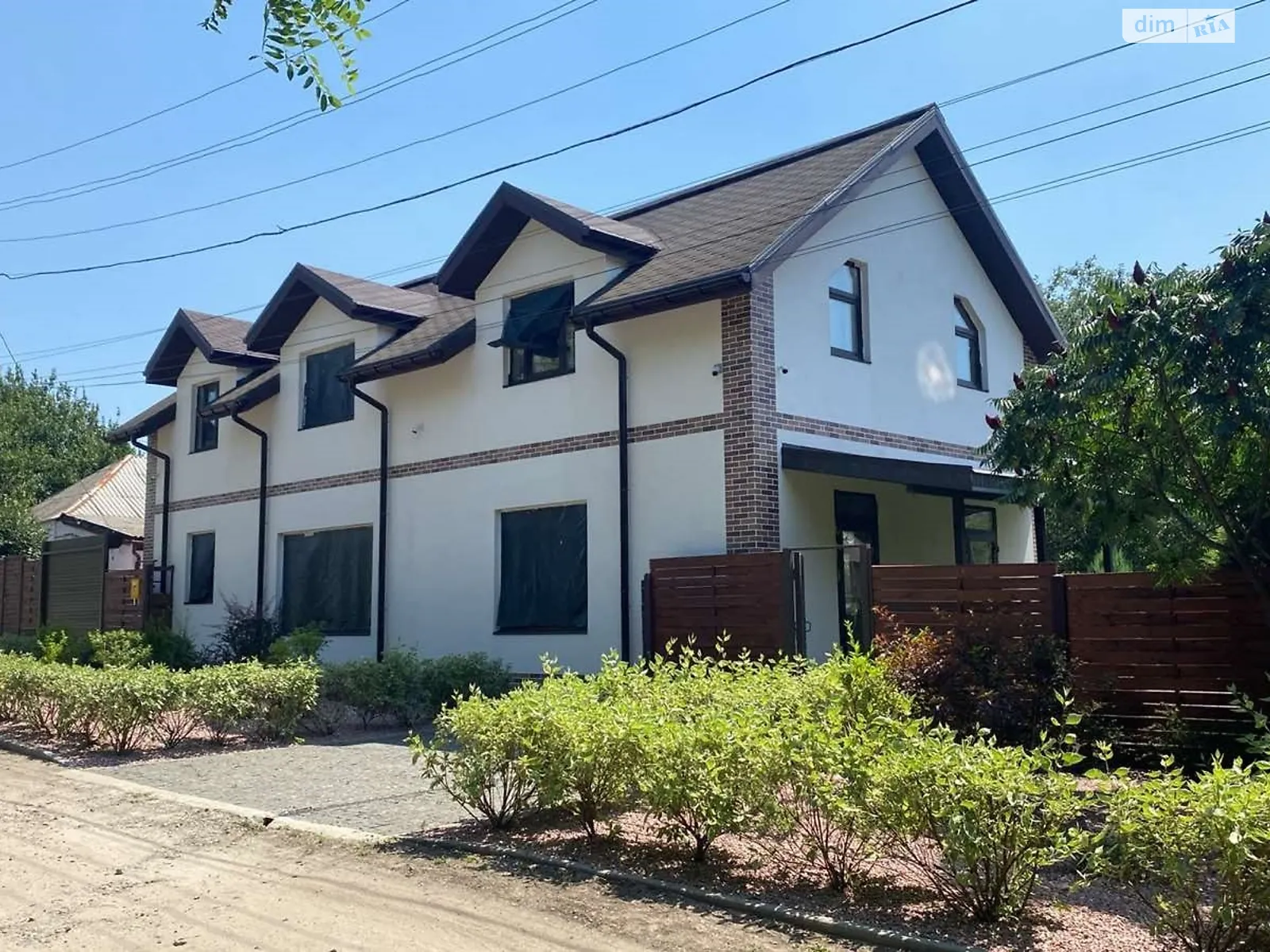 Продается дом на 2 этажа 192 кв. м с балконом, цена: 115000 $ - фото 1