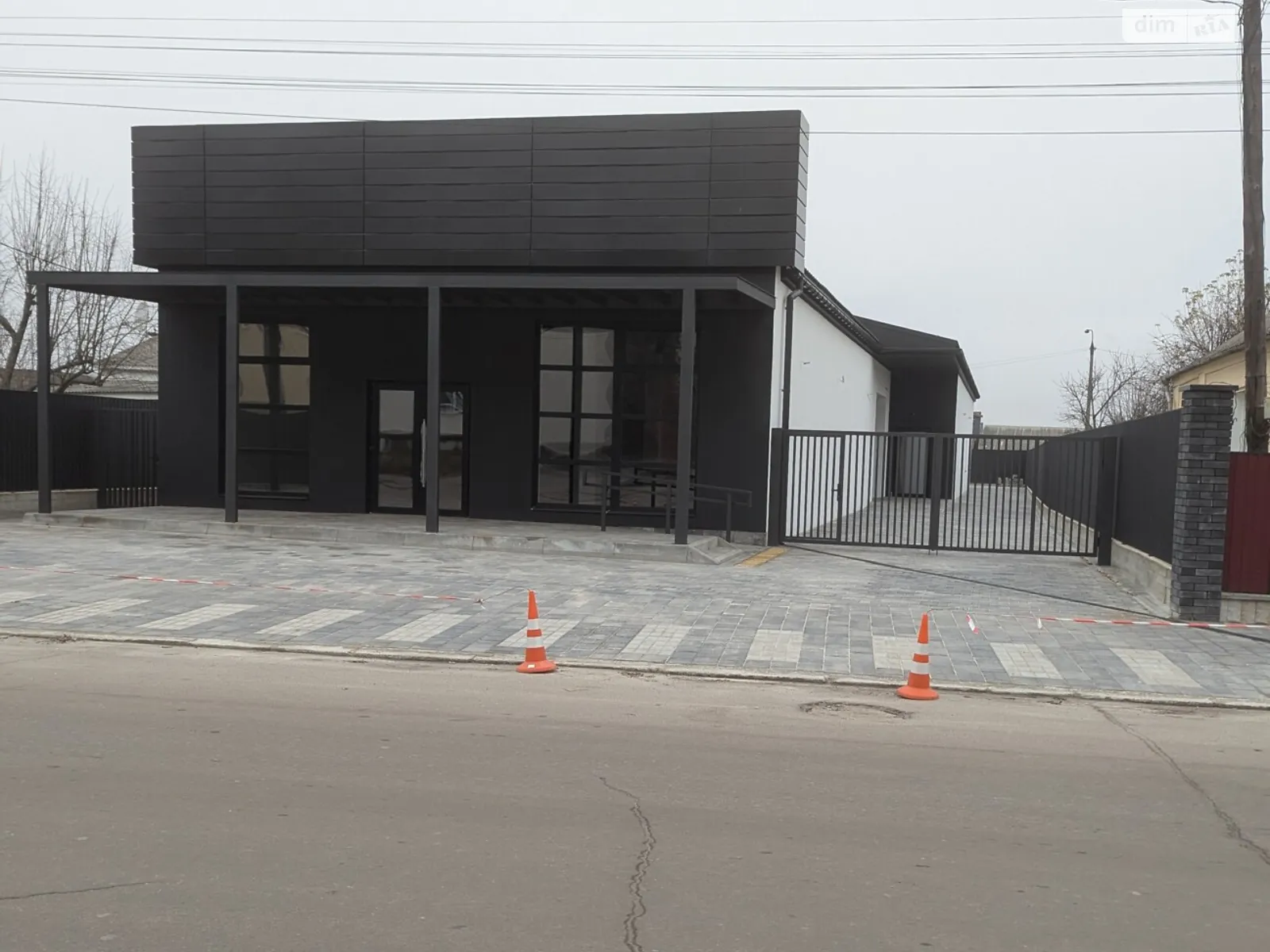 Сдается в аренду помещения свободного назначения 409 кв. м в 1-этажном здании, цена: 266500 грн - фото 1