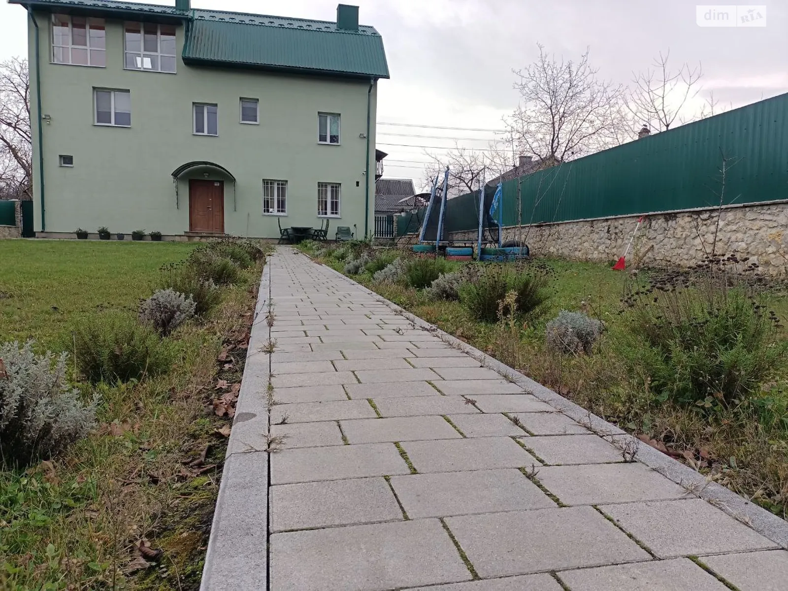 Продается дом на 2 этажа 180 кв. м с террасой, цена: 200000 $ - фото 1