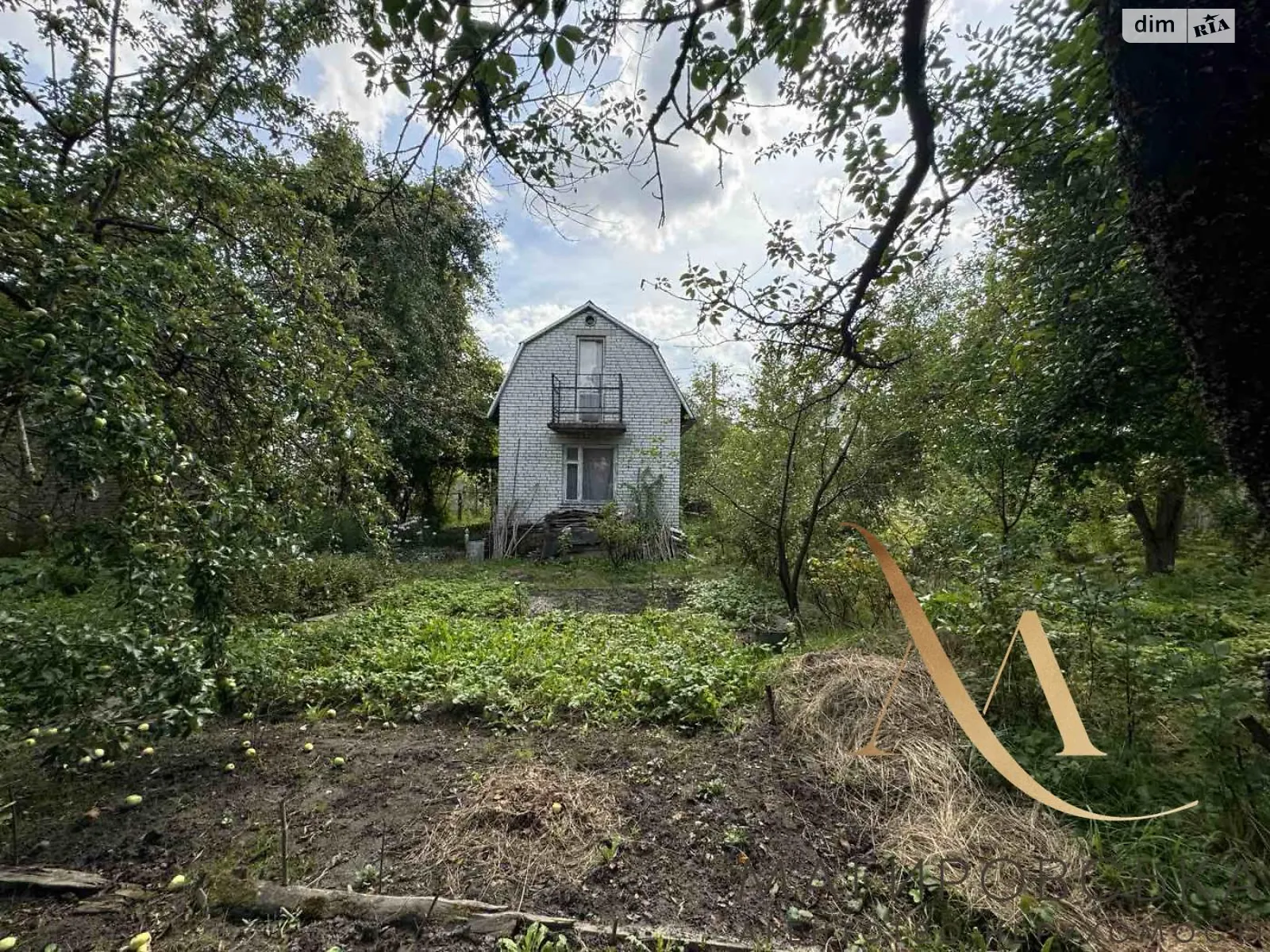 Продается дом на 2 этажа 37.6 кв. м с участком, цена: 25000 $ - фото 1