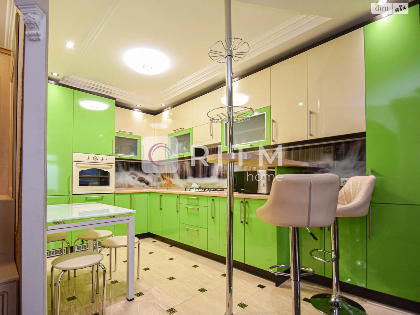 1-комнатная квартира 55.7 кв. м в Тернополе, ул. Владимира Лучаковского(Лучаковского) - фото 1