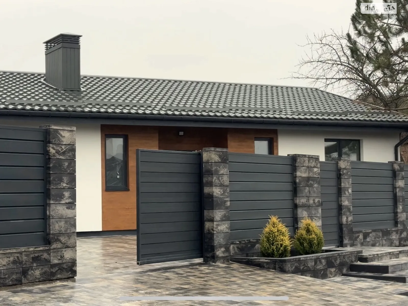 Продается одноэтажный дом 118 кв. м с баней/сауной, цена: 170000 $ - фото 1