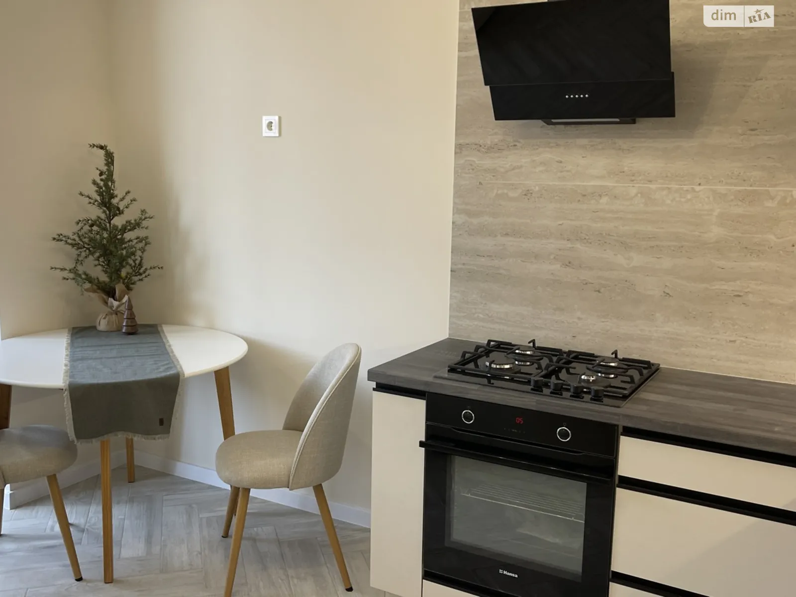 Продается 1-комнатная квартира 45 кв. м в Виннице, ул. Костя Широцкого, 5А - фото 1