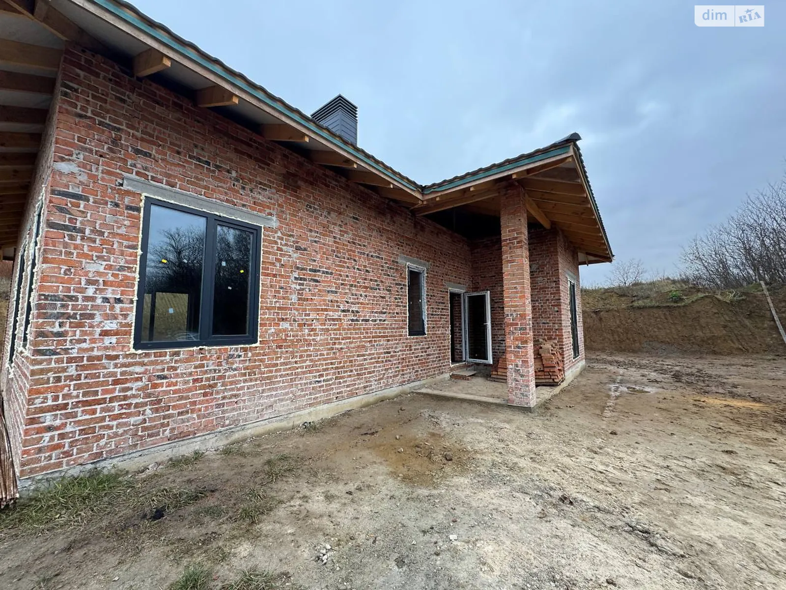 Продается одноэтажный дом 98 кв. м с верандой, цена: 98500 $ - фото 1