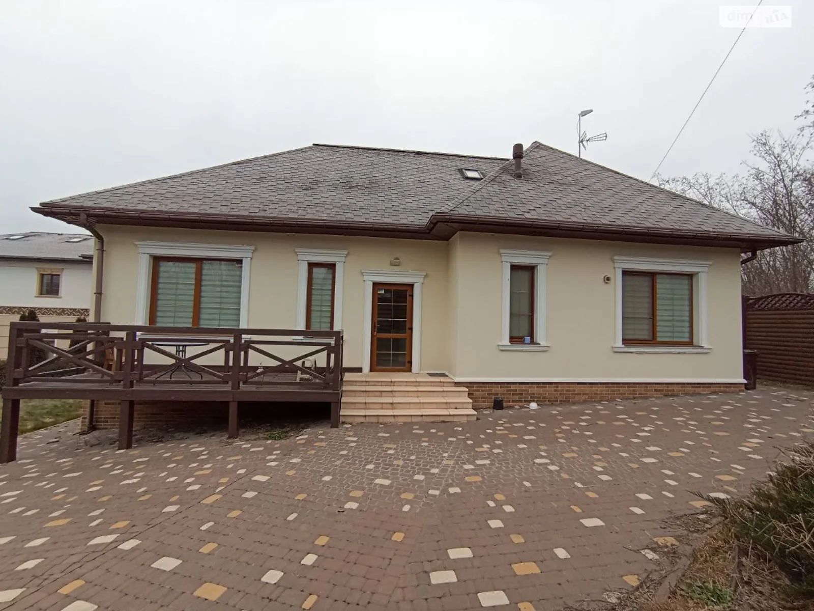 Продается дом на 2 этажа 197.4 кв. м с мебелью, цена: 150000 $ - фото 1