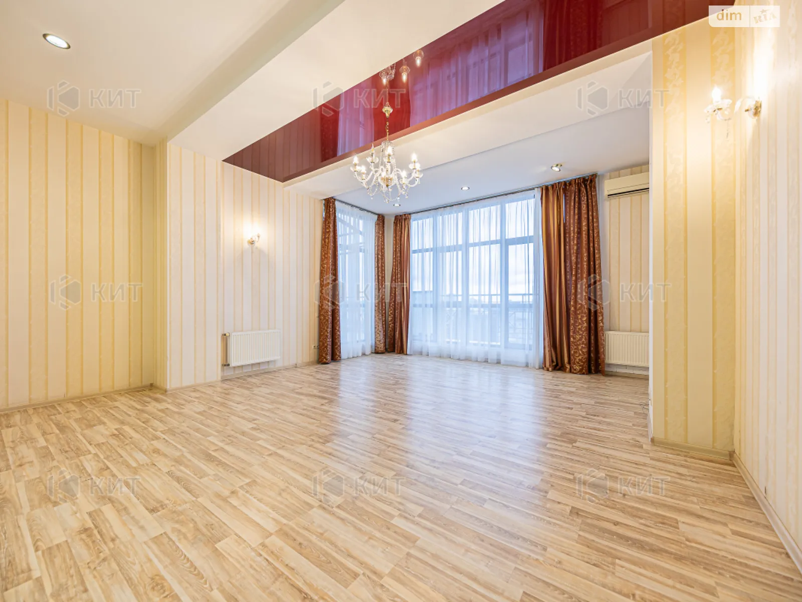 Продается 3-комнатная квартира 151.1 кв. м в Харькове, ул. Чернышевская, 7 - фото 1