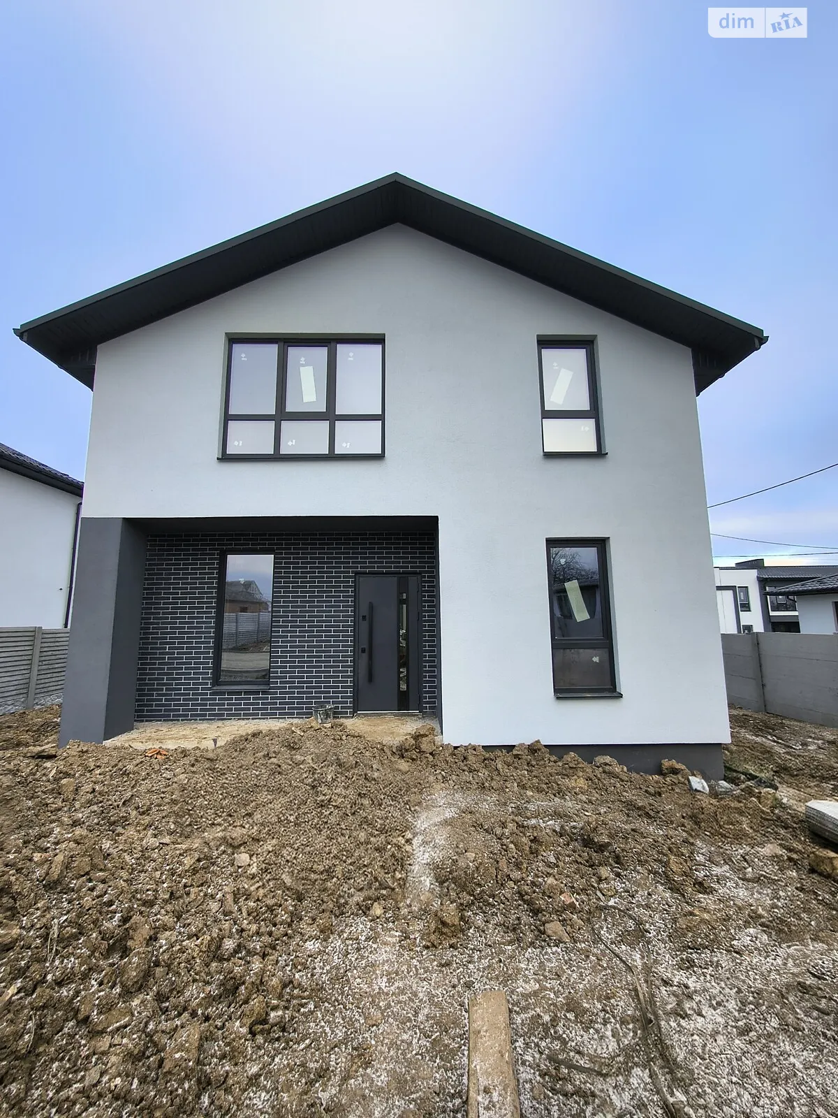 Продается дом на 2 этажа 109 кв. м с мансардой, цена: 87500 $ - фото 1