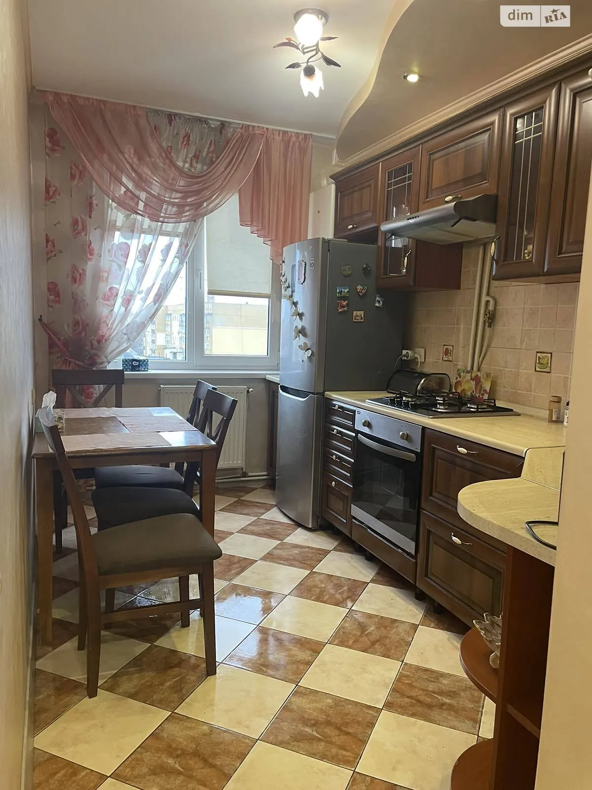 Сдается в аренду 3-комнатная квартира 68 кв. м в Ужгороде, ул. Легоцкого, 11 - фото 1