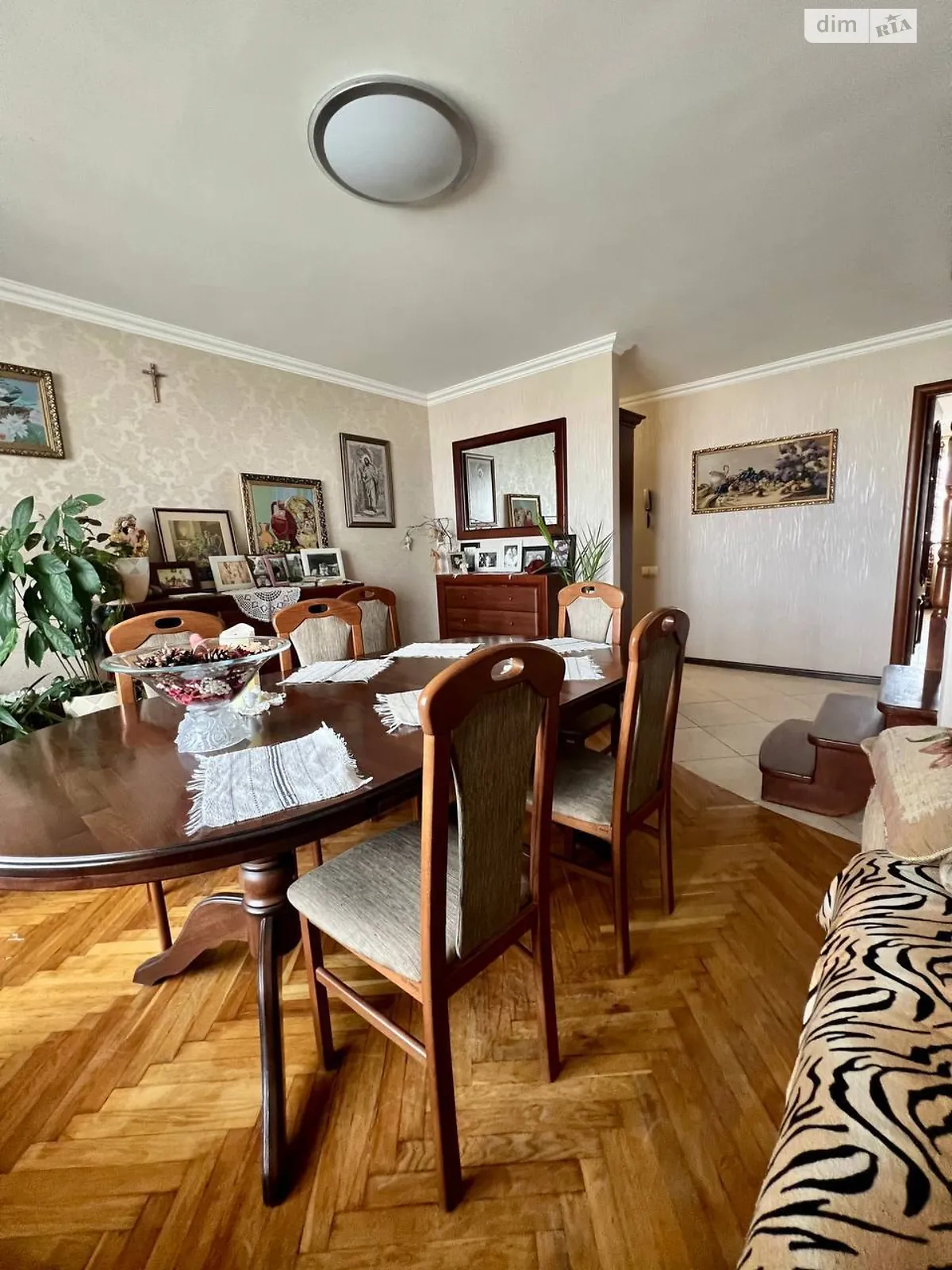 Продается 3-комнатная квартира 121.62 кв. м в Львове, ул. Антонича, 2 - фото 1