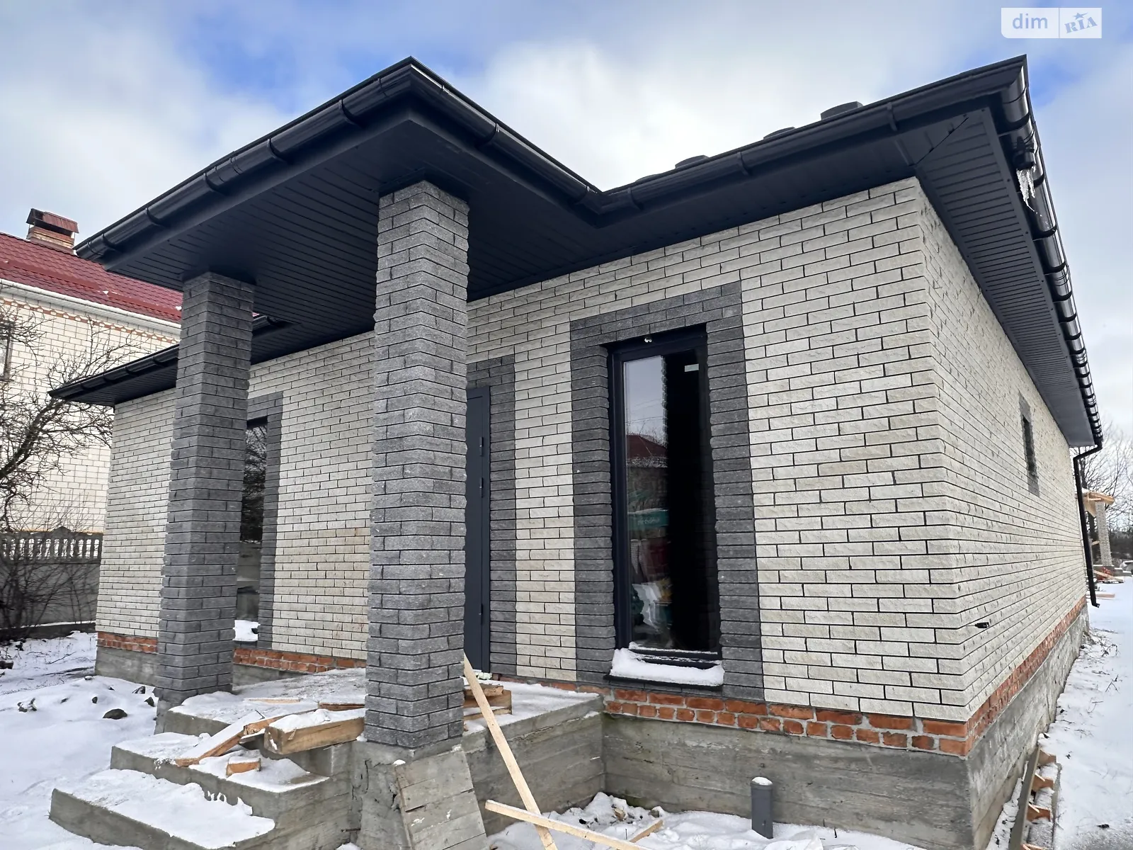 Продается одноэтажный дом 100 кв. м с баней/сауной, цена: 72000 $ - фото 1