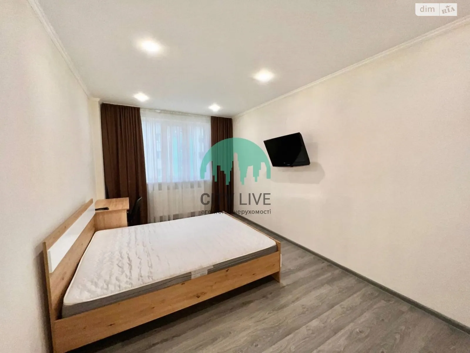 Сдается в аренду 1-комнатная квартира 54.4 кв. м в Ивано-Франковске, ул. Бельведерська, 23 - фото 1