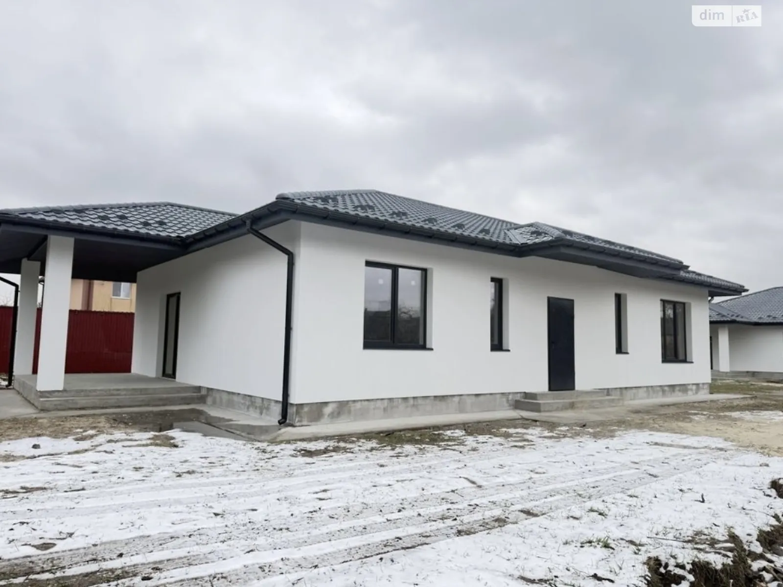 Продается одноэтажный дом 111 кв. м с садом, цена: 90000 $ - фото 1