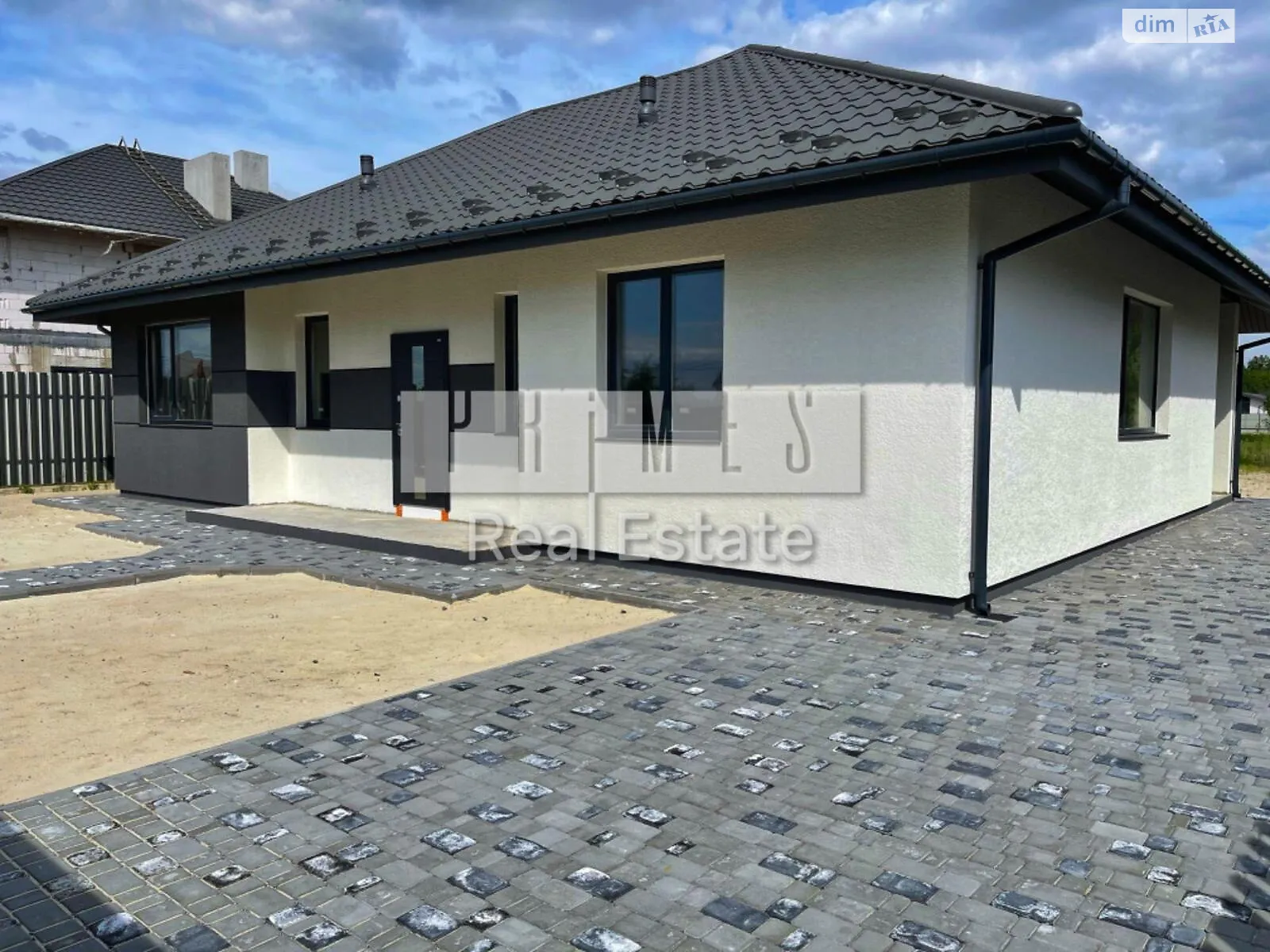 Продается одноэтажный дом 135 кв. м с подвалом, цена: 119000 $ - фото 1