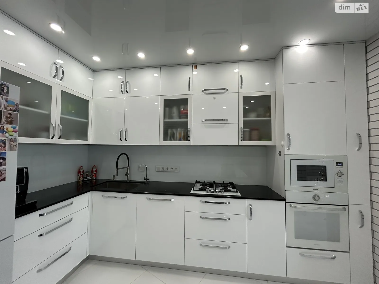 Продается 1-комнатная квартира 59.4 кв. м в Зарванцах, ул. Одесская, 3 корпус 9 - фото 1