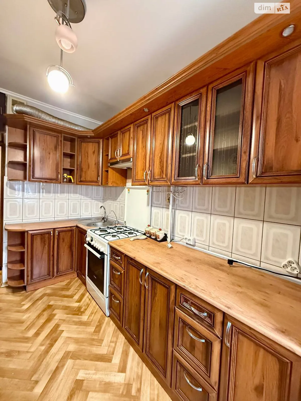 Здається в оренду 3-кімнатна квартира 72 кв. м у, цена: 350 $ - фото 1