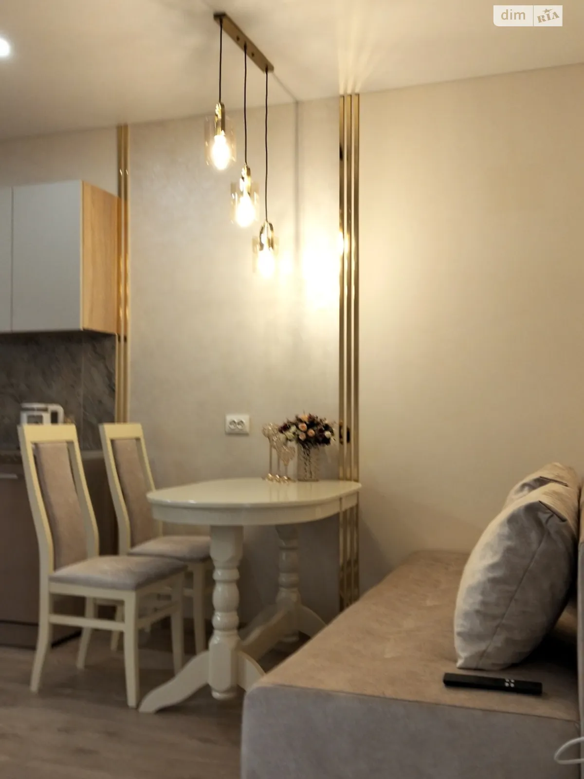 Продается 1-комнатная квартира 36 кв. м в Ужгороде, ул. Сергея Мартина(Парижской Коммуны), 4 - фото 1