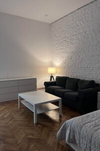 Довгострокова оренда квартири, Львів, р‑н. Центр, Шептицьких вулиця, буд. 10