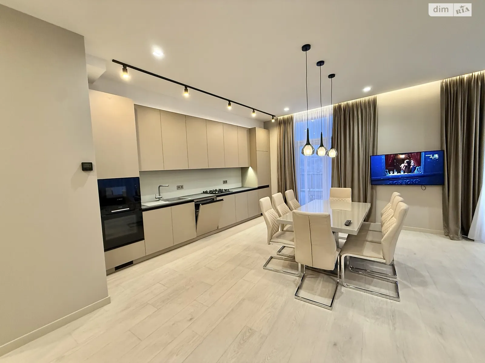 Сдается в аренду 1-комнатная квартира 80 кв. м в Львове, просп. Черновола Вячеслава, 16Д - фото 1