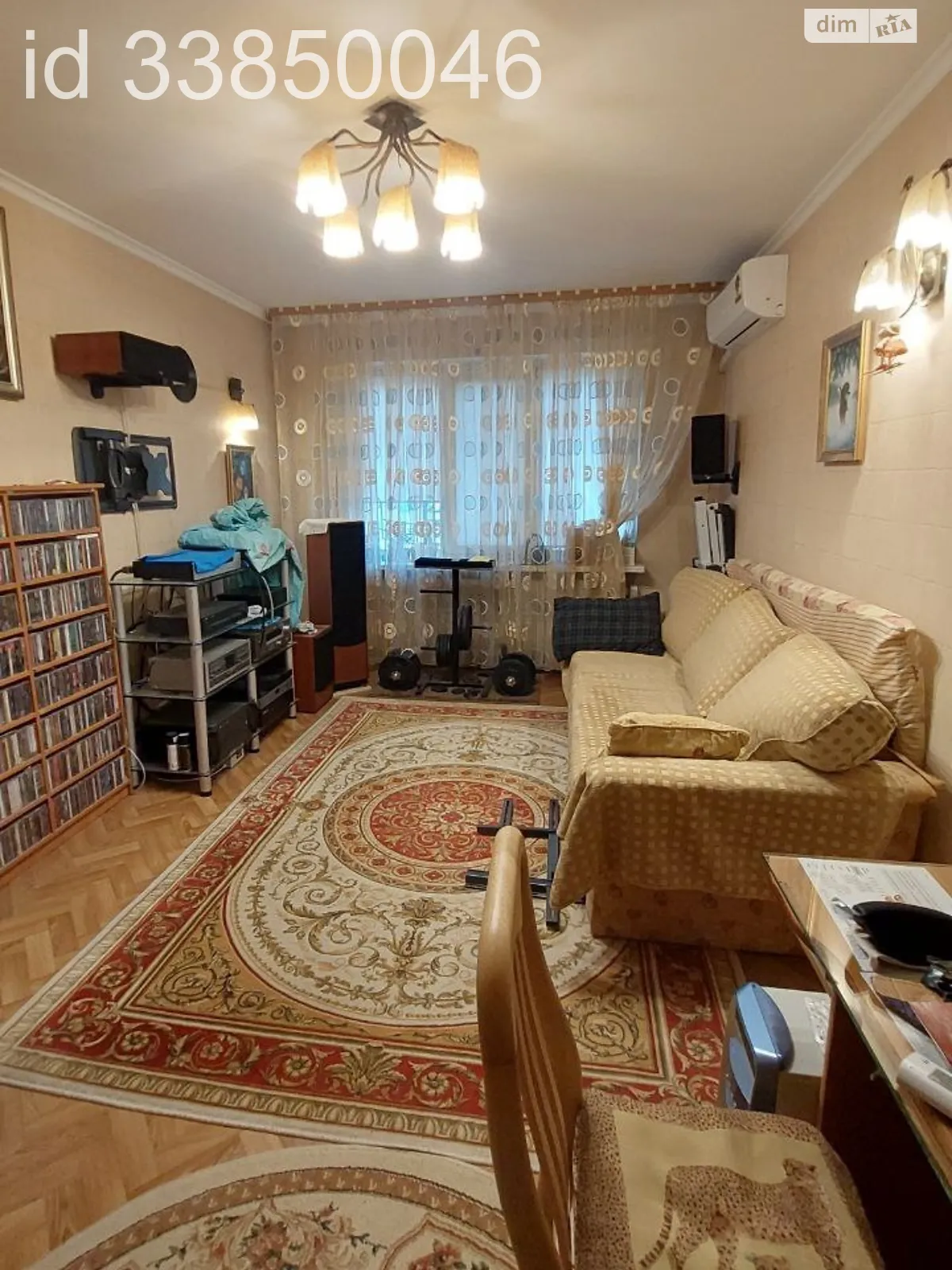 Продается 3-комнатная квартира 65.4 кв. м в Одессе, ул. Семьи Глодан(Ильфа и Петрова) - фото 1